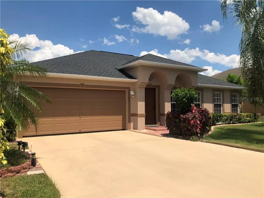 Winter Haven, FL 33881,5748 ROYAL HILLS CIR