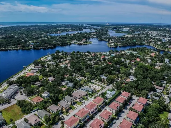 Tarpon Springs, FL 34689,429 SHADDOCK ST