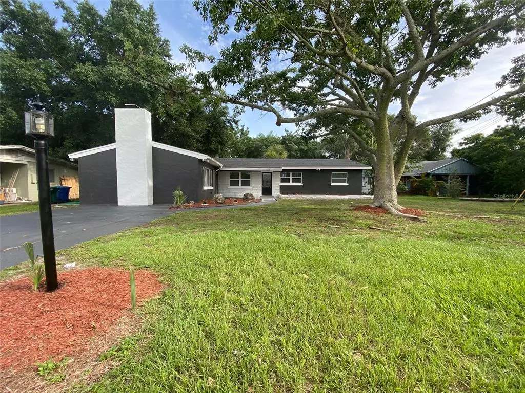 Winter Haven, FL 33881,1330 STATELY OAKS DR NW