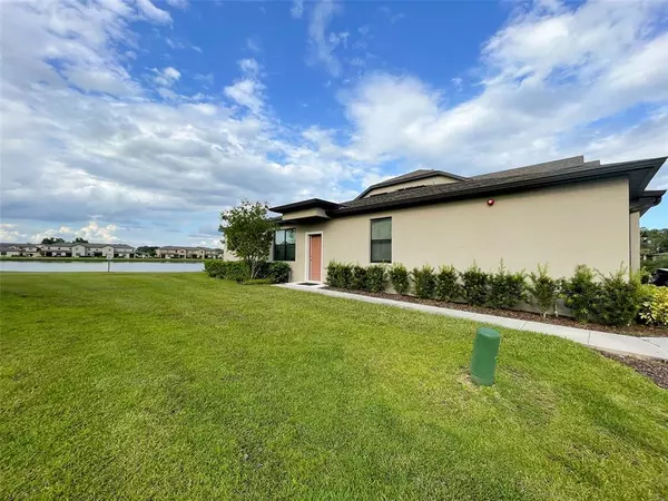 2411 SEVEN OAKS DR, Saint Cloud, FL 34772