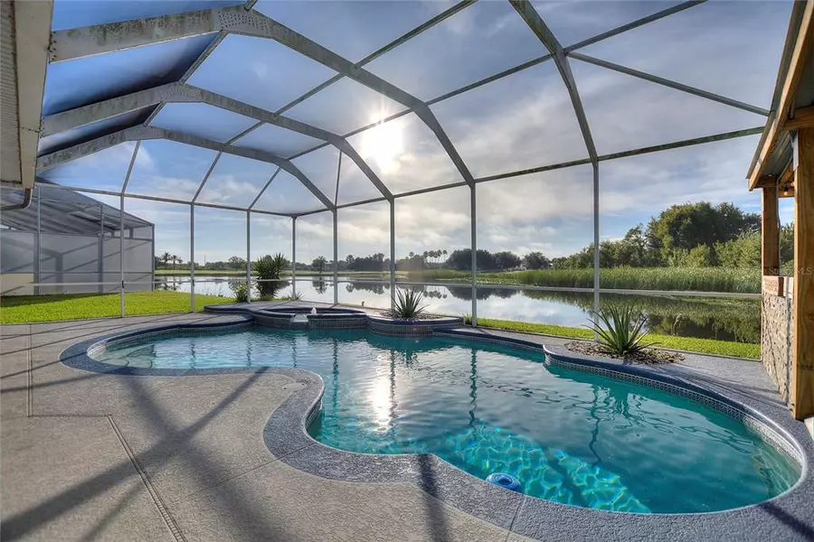 826 GOLF COURSE PKWY, Davenport, FL 33837