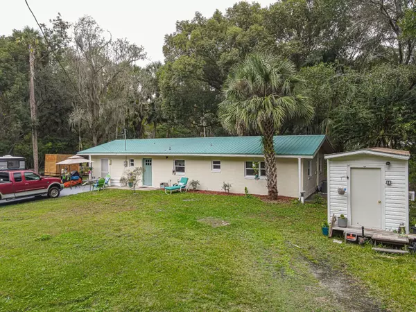 Lake Panasoffkee, FL 33538,2398 CR 401