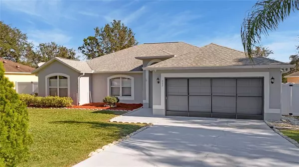 523 BENT OAK LOOP, Davenport, FL 33837