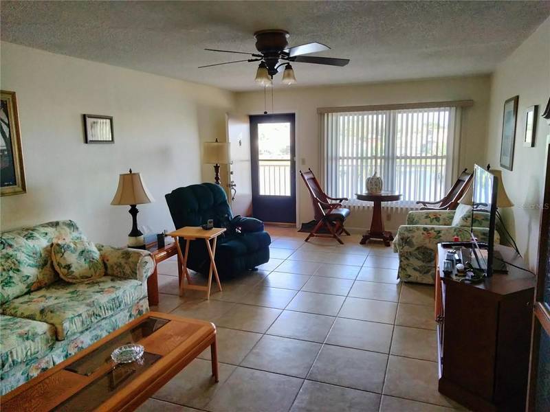 6400 46TH AVE N #301, Kenneth City, FL 33709