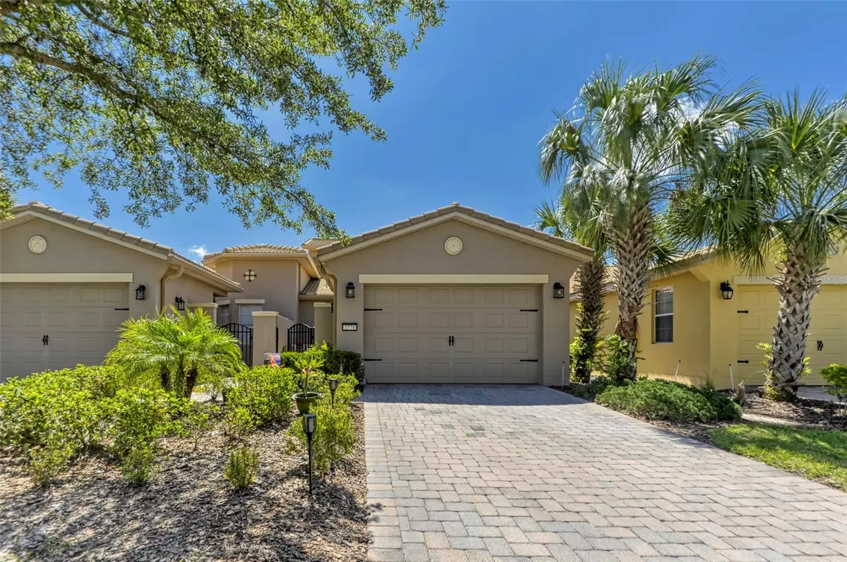 Poinciana, FL 34759,2778 PALM TREE DR