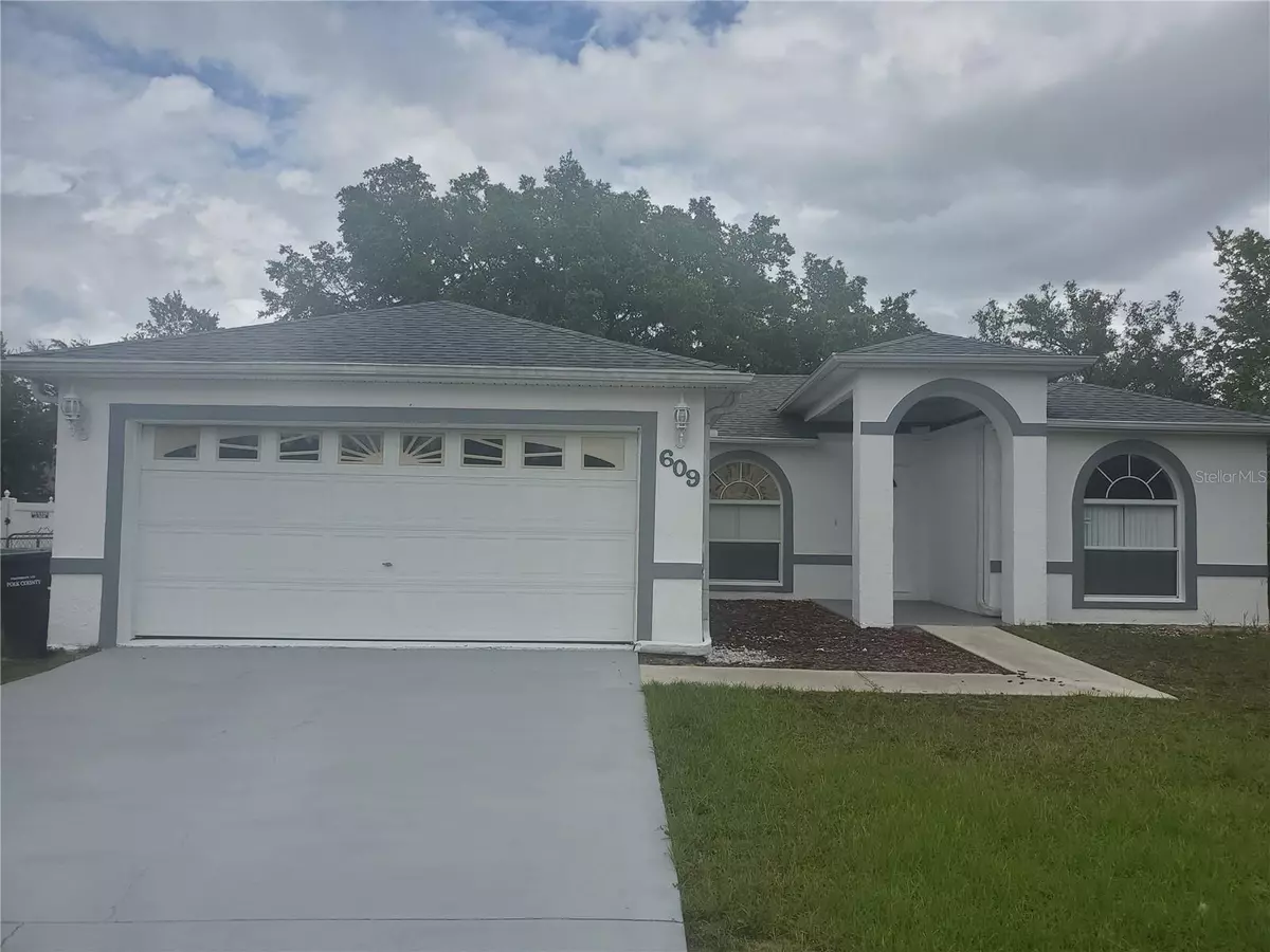 Poinciana, FL 34759,609 GULL DR