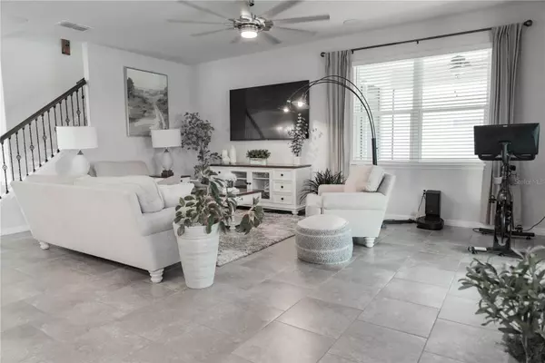 457 SEATTLE SLEW DR Davenport, FL 33837