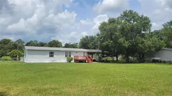 376 CLEARWATER LAKE DR, Polk City, FL 33868