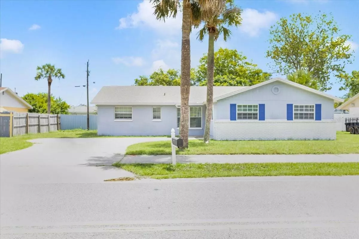 Daytona Beach, FL 32117,885 DERBYSHIRE RD