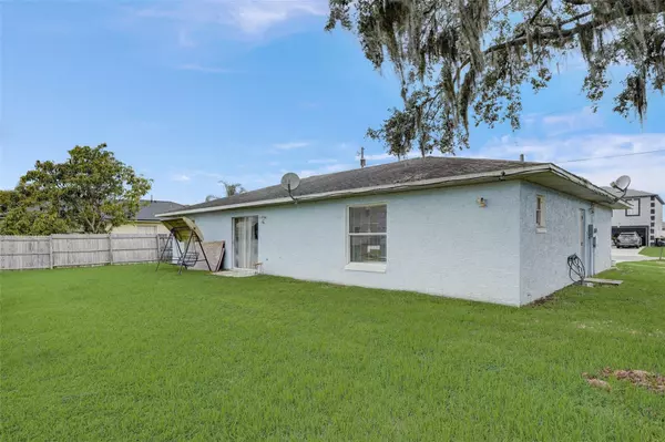 Poinciana, FL 34759,739 BITTERN LN