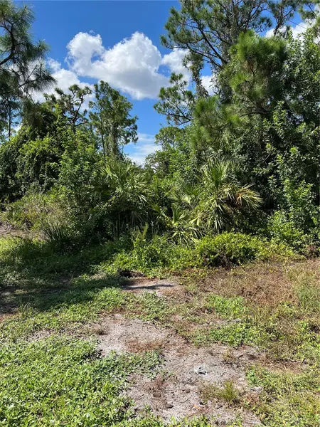 1252 BARNET AVE, Fort Myers, FL 33913