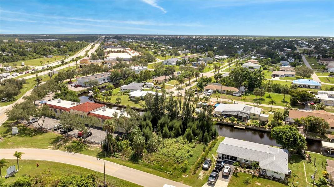 215 POMPANO TER, Punta Gorda, FL 33950