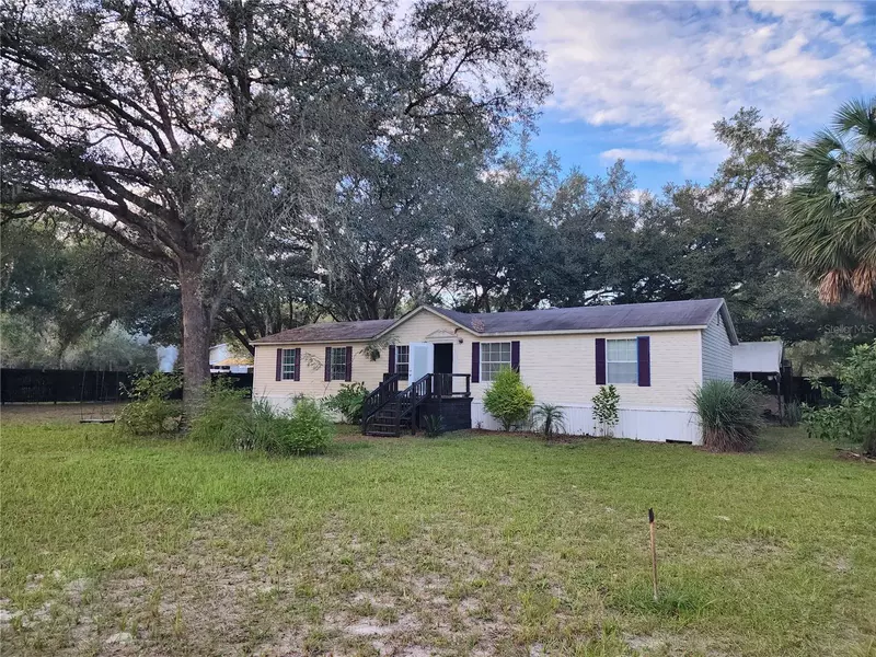 19169 SE 95TH ST, Ocklawaha, FL 32179