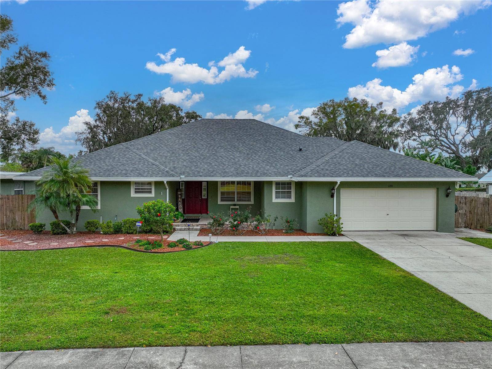 120 KINSTLE AVE, Auburndale, FL 33823