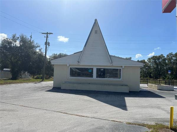 1207 E CANAL ST, Mulberry, FL 33860