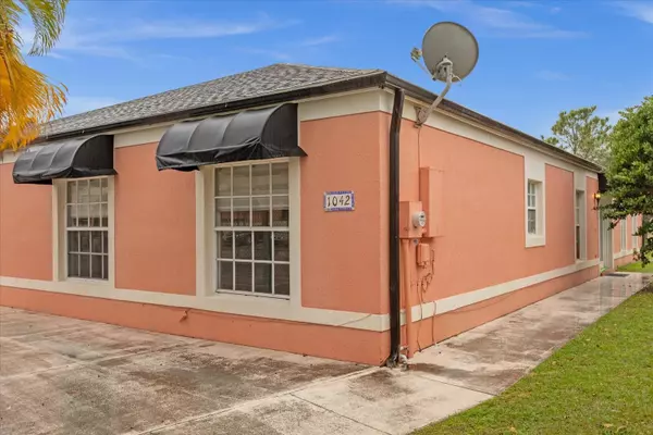 1042 UNIVERSAL REST PL,  Kissimmee,  FL 34744