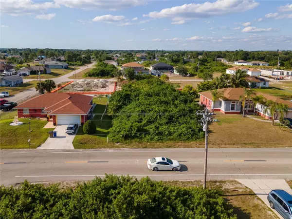 2516 23RD ST SW, Lehigh Acres, FL 33976