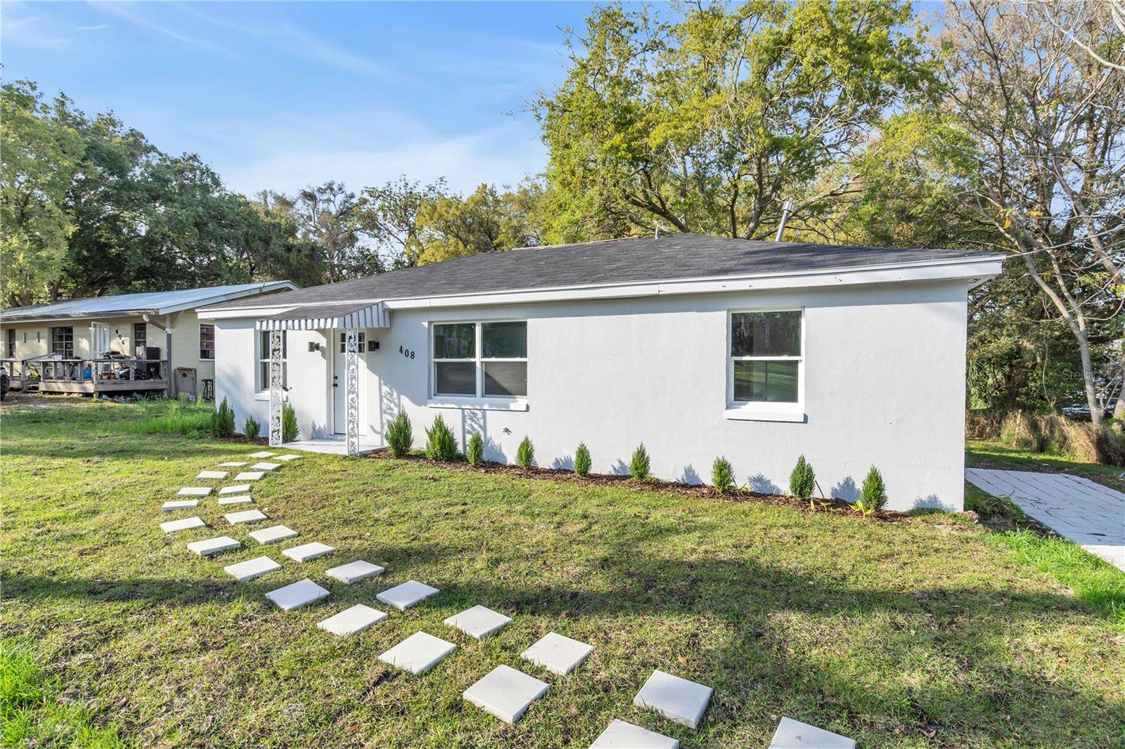 408 E PALM ST,  Fruitland Park,  FL 34731