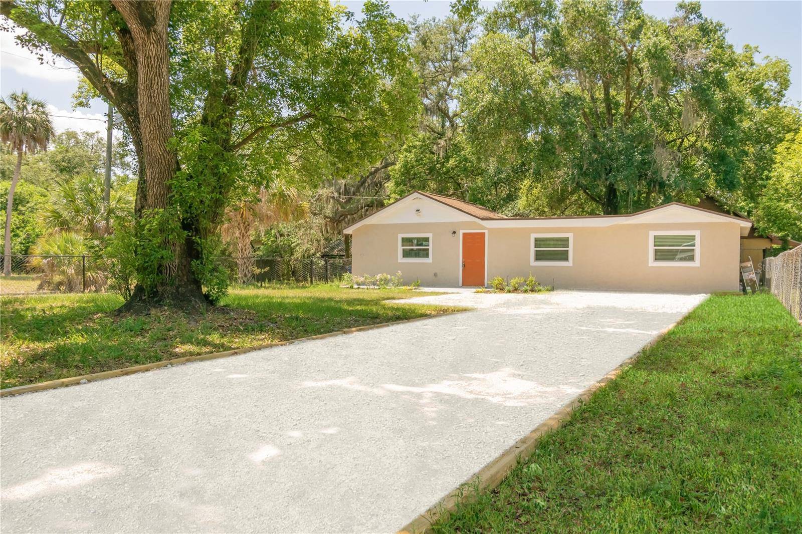 1307 E RIVER COVE ST, Tampa, FL 33604