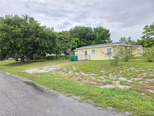 Eustis, FL 32726,834 S DONNELLY ST