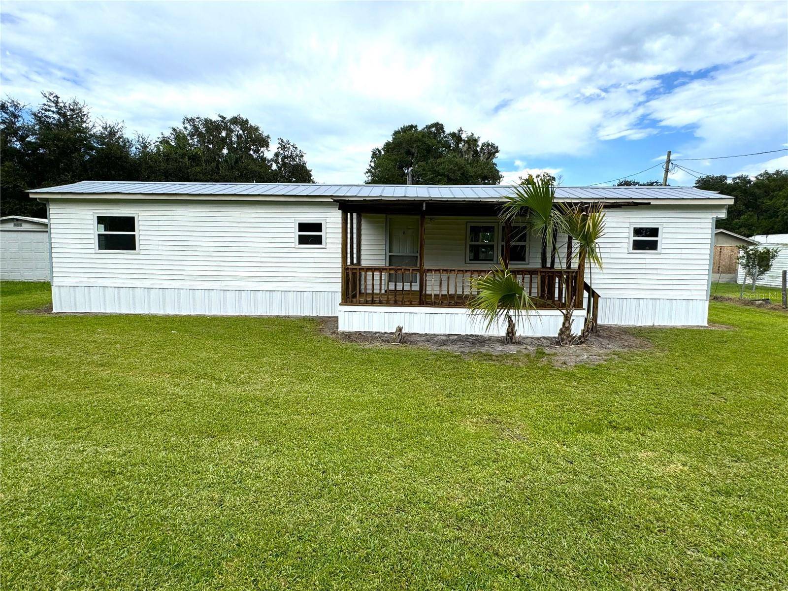 275 N OAK DR,  Kenansville,  FL 34739