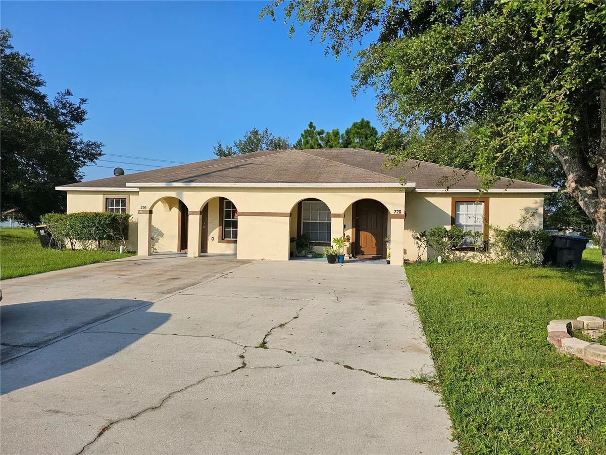 Kissimmee, FL 34759,726-728 CAMEL CT