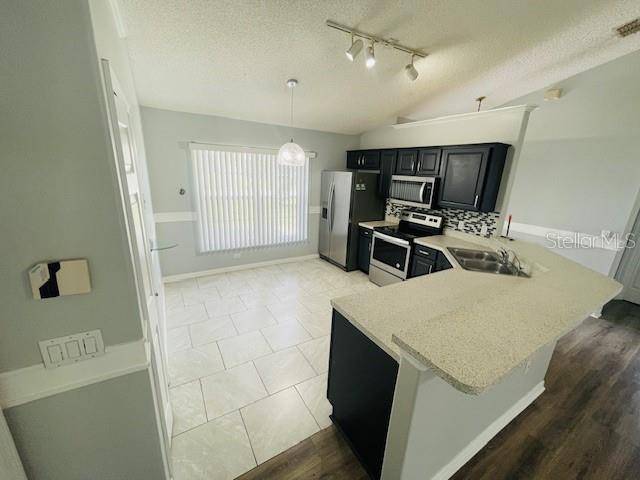 Kissimmee, FL 34759,337 EDGEWOOD CT