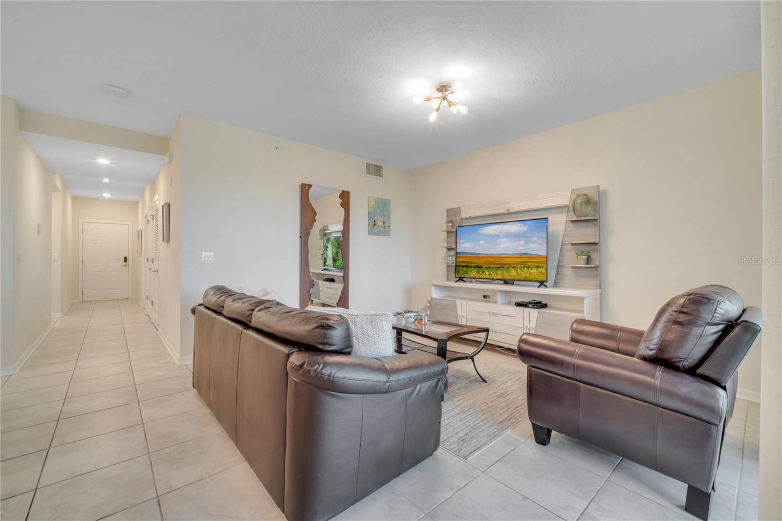 Kissimmee, FL 34746,4721 CLOCK TOWER DR #302