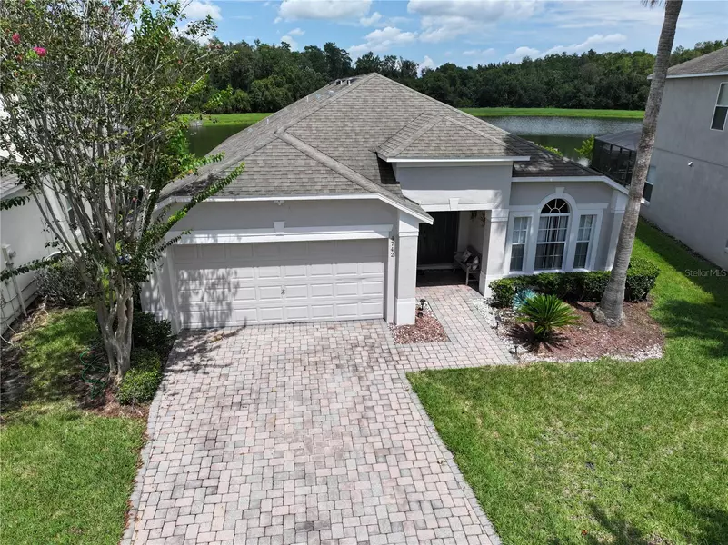 4742 CUMBRIAN LAKES DR, Kissimmee, FL 34746