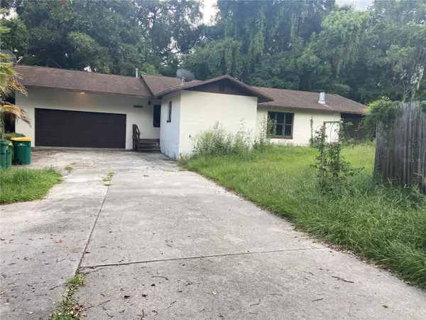 303 E FOUNTAIN ST, Fruitland Park, FL 34731