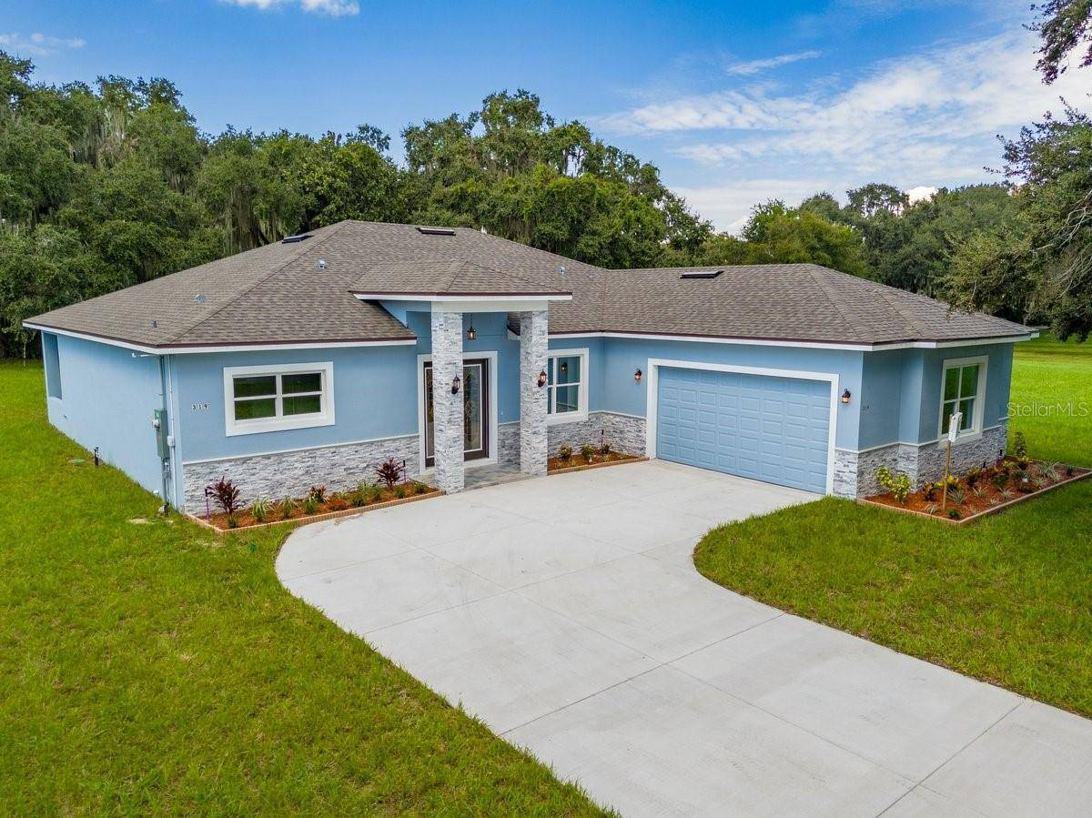319 WATER SHORE DR, Leesburg, FL 34748