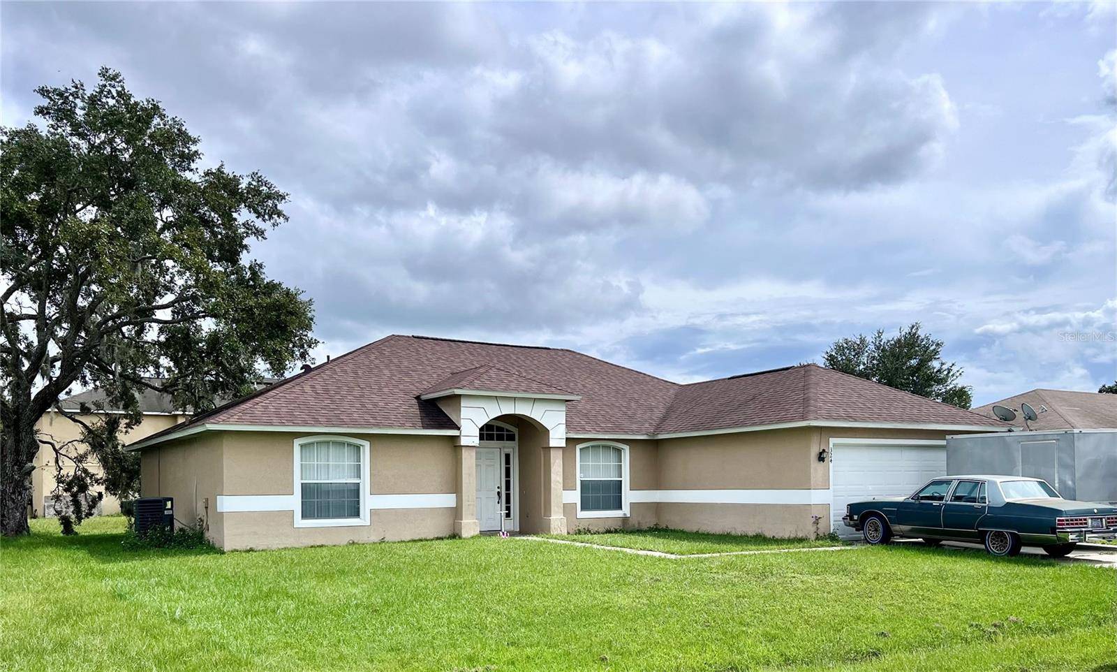 Kissimmee, FL 34759,324 BACCARAT CT