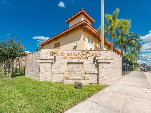 742 RIDENHOUR CIR #742, Orlando, FL 32809