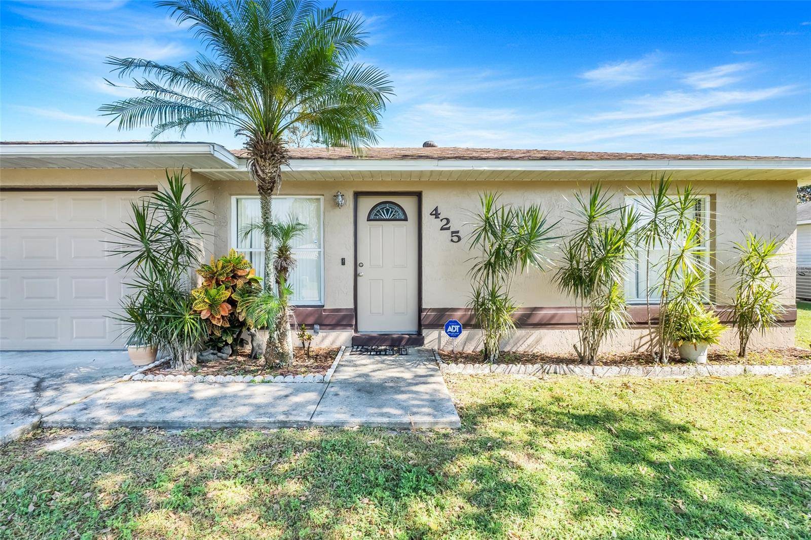 425 HONEY BEE LN,  Polk City,  FL 33868