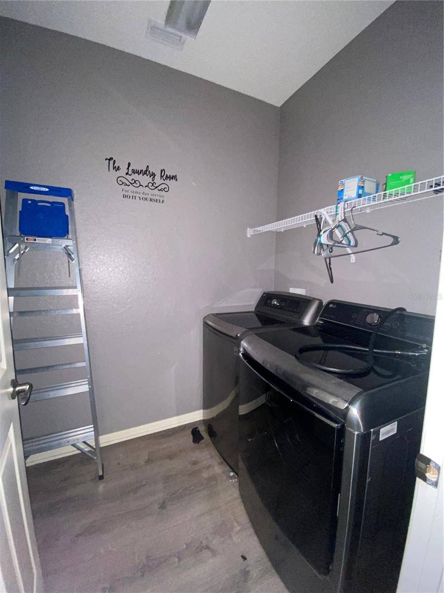 Winter Haven, FL 33881,3077 BRENTON MANOR LOOP