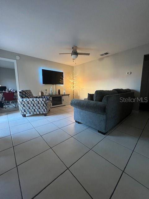 Kissimmee, FL 34758,453 HUNTER CIRCLE