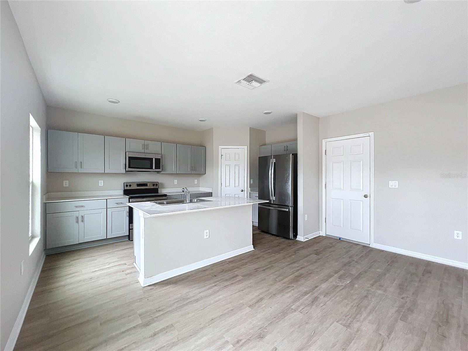 Winter Haven, FL 33880,1404 AXEL CIR