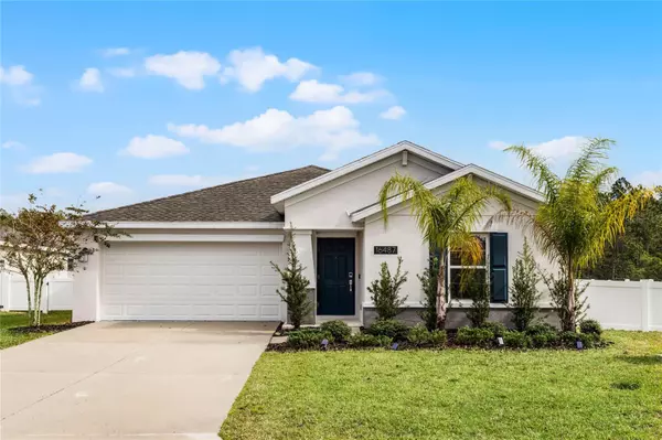 16487 GLASSY LOCH LOOP, Clermont, FL 34714