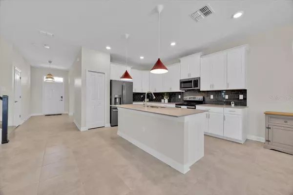 Davenport, FL 33837,424 BRUNSWICK DR