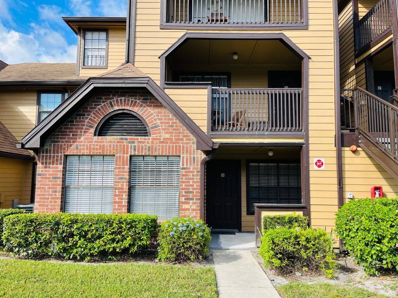 Altamonte Springs, FL 32701,345 FORESTWAY CIR #106