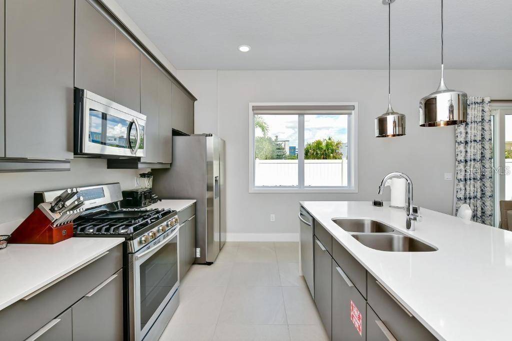 Reunion, FL 34747,7770 SANDY RIDGE DR #107