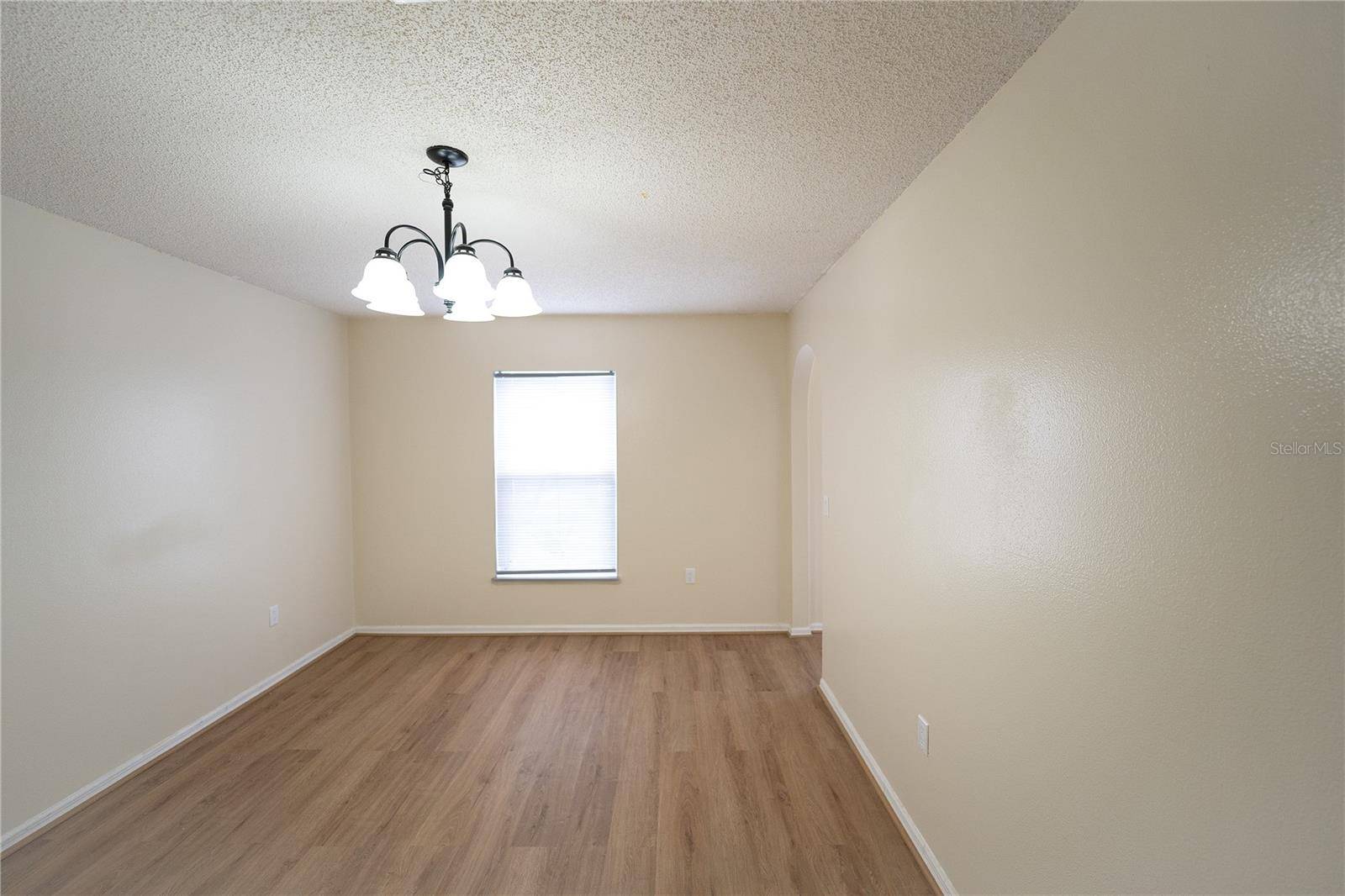Kissimmee, FL 34758,945 GATESHEAD CT