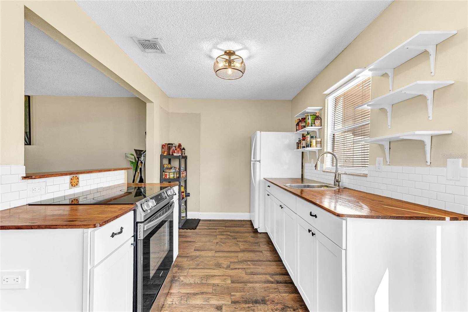 Orlando, FL 32807,1631 LITTLE FALLS CIR #92