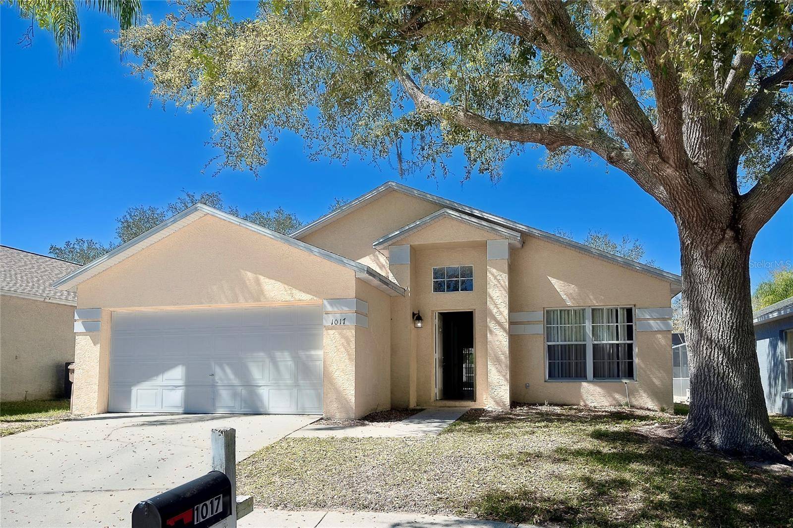 1017 WINDING WATER WAY, Clermont, FL 34714