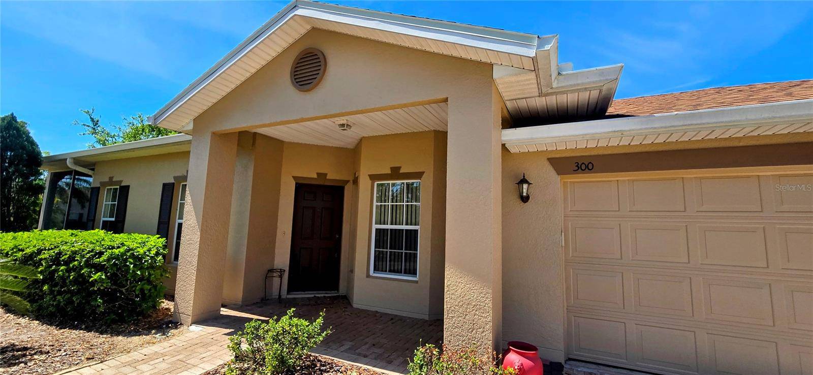 Poinciana, FL 34759,300 FALLING WATER DR