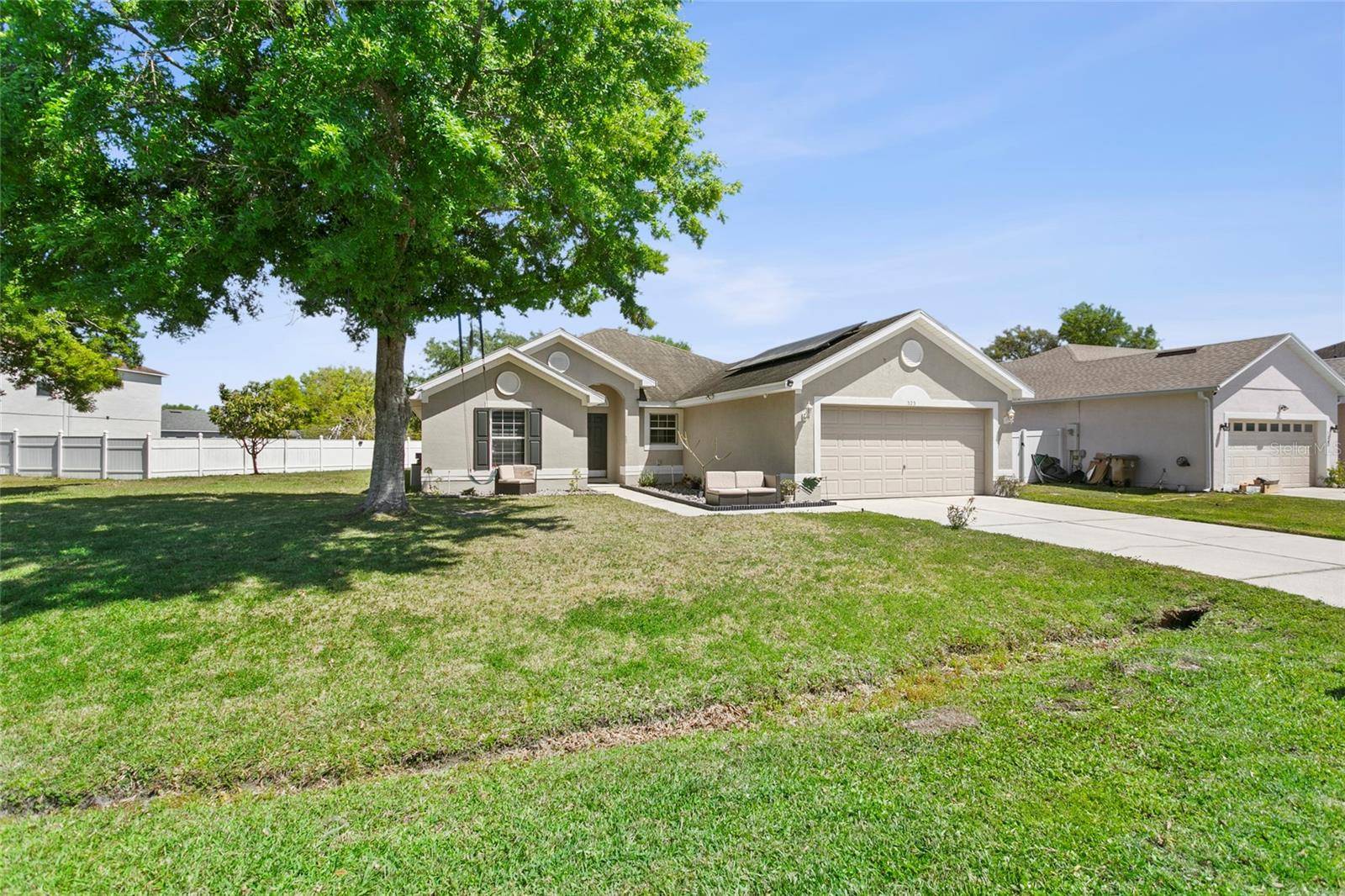 Kissimmee, FL 34759,323 AZINCOURT LN