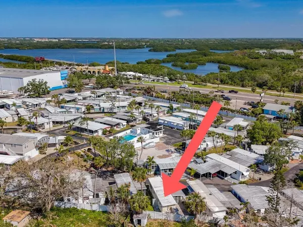 St Petersburg, FL 33709,8620 42ND PL #13