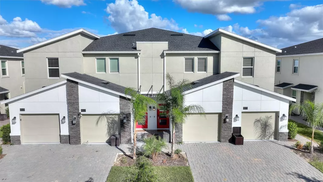 969 SPLASH SHOT PL #969, Davenport, FL 33896