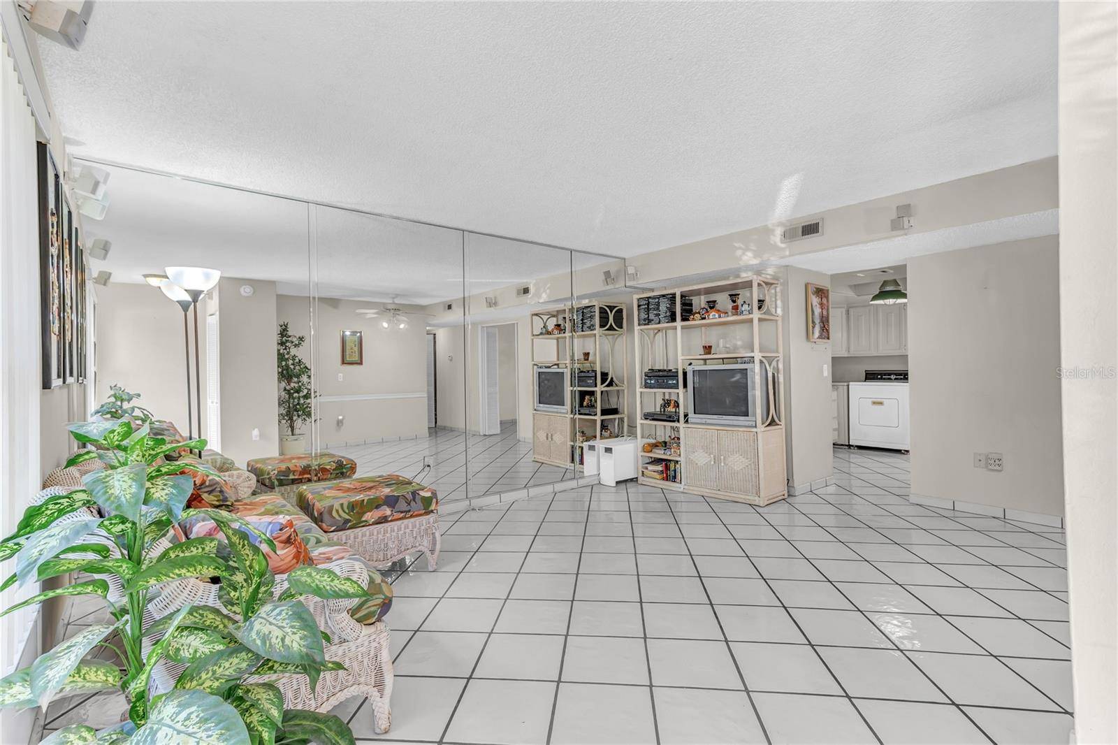 Orlando, FL 32822,5912 VILLAGE CIR #GE