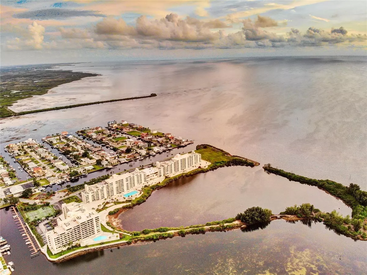 Hudson, FL 34667,6009 SEA RANCH DR #101
